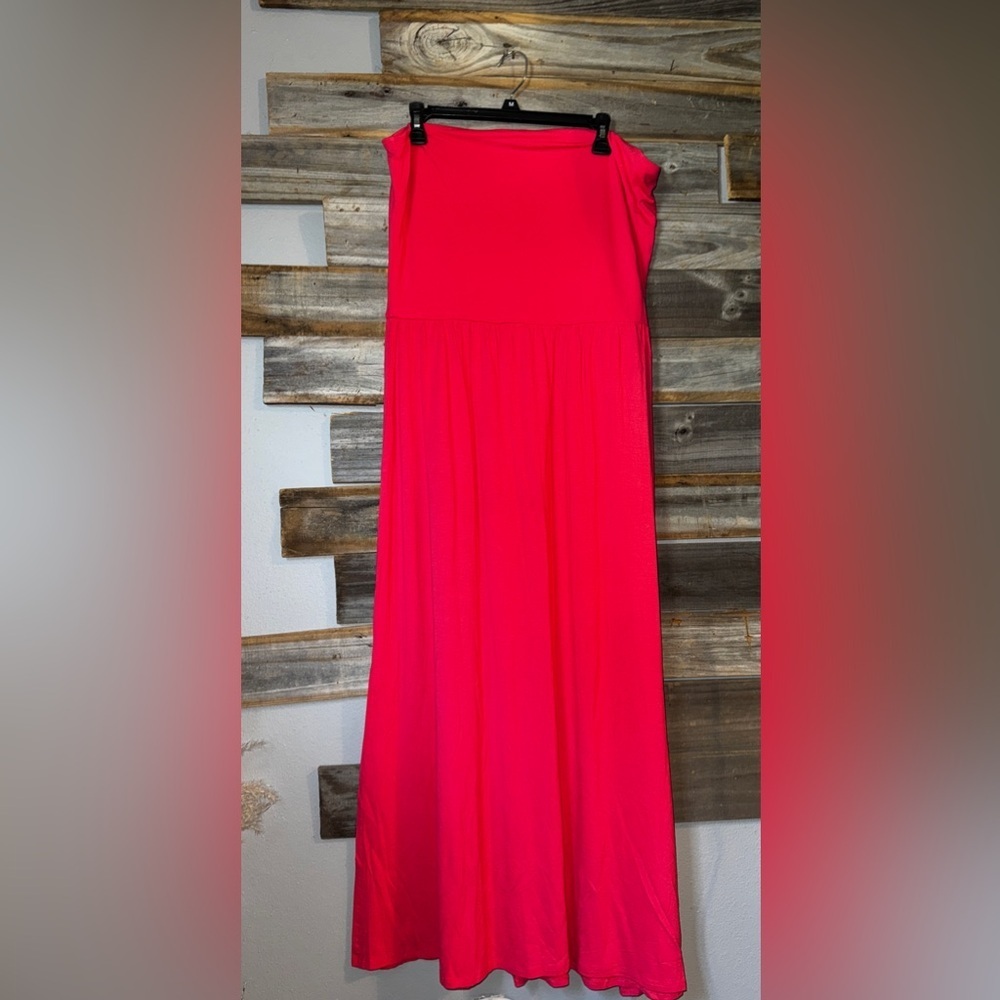 Venus- women’s strapless dress- pink- side slit- size 1X-NWOT